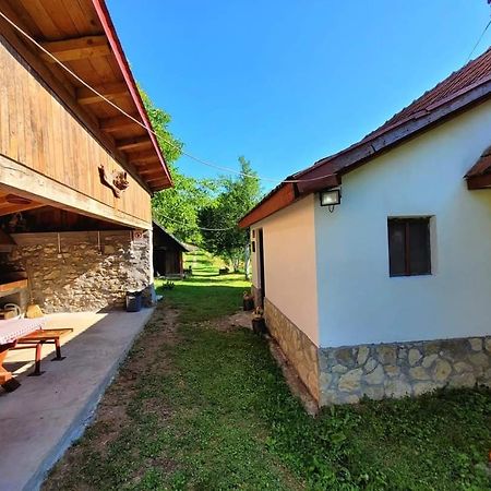 Etno Guest House Lalovic Tjentiste Bagian luar foto