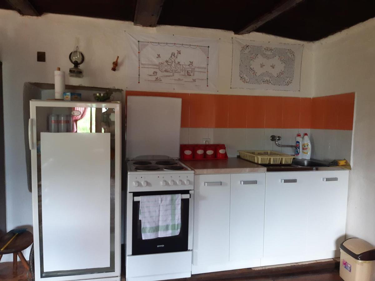 Etno Guest House Lalovic Tjentiste Bagian luar foto